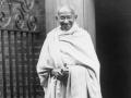 Mahatma Gandhi Death Anniversary : महात्मा गांधींबद्दल 'या' गोष्टी माहीत आहेत का? - Marathi News | Mahatma Gandhi Death Anniversary do you know these things about mahatma gandhi | Latest national Photos at Lokmat.com