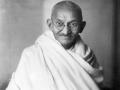 तुम्ही पुन्हा परतून का येत नाही, बापू? - Marathi News | birth anniversary of mahatma gandhi why do not you come back again bapu | Latest editorial News at Lokmat.com