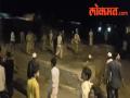 मालेगाव : मुलं पळवल्याच्या संशयावरुन 5 जणांना मारहाण - Marathi News | Five people have been beaten up on suspicion of child theft | Latest nashik Videos at Lokmat.com