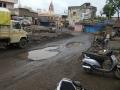 रस्त्यांवरील खड्डयांमुळे मालेगावकर त्रस्त! - Marathi News | Malegaonkar in trouble due to road potholes! | Latest vashim News at Lokmat.com