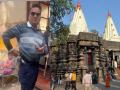 Kolhapur: कमरेला बंदूक लावून एकजण गेला अंबाबाई मंदिरात, सुरक्षा यंत्रणा रामभरोसे  - Marathi News | A man entered Ambabai temple with a gun on his waist Question mark on security system in kolhapur | Latest kolhapur News at Lokmat.com