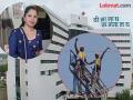 ‘ऍट्रॉसिटी अंतर्गत गुन्हा दाखल करा’ मंगेशकर रुग्णालयच्या छतावर चढत लहुजी शक्ती सेनेचे आंदोलन - Marathi News | File a case under Atrocity; Lahuji Shakti Sena protests by climbing on the roof of Mangeshkar Hospital | Latest pune News at Lokmat.com