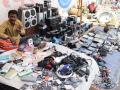 सोलापुरातील मंगळवार बाजार बनला गरिबांचा मॉल - Marathi News | Tuesday's market becomes a poor mall in Solapur | Latest solapur News at Lokmat.com