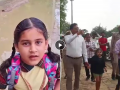 Video - "डीएम अंकल, प्लीज रस्ता बनवून द्या..."; चिमुकलीची साद, अधिकारी आले थेट घरी - Marathi News | lakhimpur kheri dm uncle please get road repair little girl video viral action | Latest national News at Lokmat.com