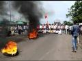 Maratha Reservation : वाशिम जिल्ह्यातील कुकसा फाट्यावर रास्ता रोको  - Marathi News | Maratha Reservation: agitation in Washim district | Latest vashim News at Lokmat.com