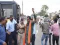 Maratha Reservation : उस्मानाबादेत मराठा आरक्षणासाठी छावाच्या कार्यकर्त्यांचा आत्मदहनाचा प्रयत्न - Marathi News | Maratha Reservation : Chhawa's volunteers attempt to suicide for the Maratha reservation in Usmanabad | Latest dharashiv News at Lokmat.com