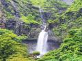 Waterfalls in Konkan: पर्यटकांना खुणावतो मार्लेश्वरचा धारेश्वर धबधबा - Marathi News | Waterfalls in Konkan: Dhareshwar waterfall of Marleshwar is a tourist attraction | Latest ratnagiri News at Lokmat.com