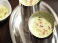 कोजागिरी पौर्णिमेला असे बनवा मसाला दूध  - Marathi News | on occasion of Kojagiri Pournima made this Masala Milk | Latest food News at Lokmat.com