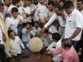 काँग्रेसचा नागपूर मनपावर हल्लाबोल ! - Marathi News | Congress attacks on Nagpur municipal corporation ! | Latest nagpur News at Lokmat.com