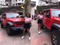स्वकष्टातून मीनल शाहने खरेदी केली Jeep; या जीपच्या किंमतीत सहज खरेदी करु शकता 1 BHK फ्लॅट - Marathi News | bigg boss marathi contestant meenal shah bought new rubicob wrangler jeep | Latest filmy News at Lokmat.com