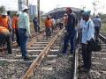 पश्चिम, हार्बर रेल्वे मार्गावर आज जम्बो ब्लॉक - Marathi News | Jumbo block on Western railway and Harbor rail route 10 February | Latest mumbai News at Lokmat.com