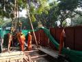 मेट्रोच्या कामामुळे वाहतूककोंडी; मुंबईकरांनो, थोडा संयम बाळगाच - Marathi News | Traffic workers due to Metro work; Mumbaikars, take some patience | Latest mumbai News at Lokmat.com
