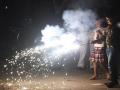 फटाक्यांच्या धुरामुळे लहान मुलांचा श्वास कोंडला - Marathi News | Due to the crackers of the crackers, the children's breathing stops | Latest thane News at Lokmat.com