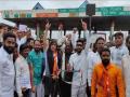 कोल्हापूर: किणी टोलनाक्यावरील टोल वसुली बंद करा, 'मनवा'सेनेच्यावतीने महामार्ग रोको आंदोलन - Marathi News | Stop toll collection at the toll plaza at Kini Hatkanangale on the Pune Bangalore highway, Highway Roko Andolan on behalf of Maharashtra Navnirman Transport Sena | Latest kolhapur News at Lokmat.com