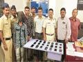 पाच लाखांचे मोबाइल हस्तगत, पनवेल शहर पोलिसांची कारवाई - Marathi News | Five lakh mobile handset, Panvel city police action | Latest navi-mumbai News at Lokmat.com