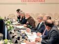 अमेरिकेतील ऊर्जा कंपन्यांच्या सीईओंसोबत मोदींची बैठक - Marathi News | Modi meets with CEOs of US energy companies | Latest international News at Lokmat.com