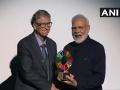 पंतप्रधान मोदींचा ग्लोबल गोलकीपर पुरस्कारानं सन्मान - Marathi News | pm modi gets global goalkeeper award by bill and melinda gates foundation | Latest international News at Lokmat.com