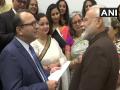 Howdy Modi : ...अन् नरेंद्र मोदी म्हणाले 'फिर एक बार, नमो नम:'! - Marathi News | Howdy Modi : Prime Minister Narendra Modi meets and interacts with a delegation of Kashmiri Pandits in Houston | Latest international News at Lokmat.com