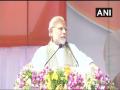 कॅमेरामन बेशुद्ध झाला...अन् पंतप्रधान नरेंद्र मोदींनी लगेचच भाषण थांबवले - Marathi News | Cameraman got unconscious ... and Prime Minister Narendra Modi immediately stopped the speech | Latest national Videos at Lokmat.com