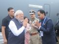 पंतप्रधान नरेंद्र मोदी यांचे जळगाव विमानतळावर स्वागत - Marathi News | Welcome to Prime Minister Narendra Modi at Jalgaon Airport | Latest jalgaon News at Lokmat.com