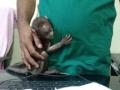 नागपुरातील ट्रान्झिट सेंटरमध्ये वाढतेय एका माकडाचे बाळ - Marathi News | A baby monkey grows up in a transit center in Nagpur | Latest nagpur News at Lokmat.com