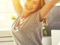 Healthy Lifestyle : सकाळी उठल्या उठल्या करा फक्त 3 सिम्पल गोष्टी, दिवसभर मूड फ्रेश-तुम्ही फ्रेश - Marathi News | | Latest sakhi News at Lokmat.com