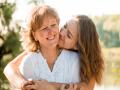 Mother's Day : आईसाठी यापेक्षा भारी गिफ्ट असूच शकत नाही... - Marathi News | Mother's Day: Do make your mother live longer, Know how | Latest relationship News at Lokmat.com