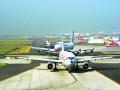 विमान कंपन्यांनी प्रवाशांना दिली ३ कोटी ३४ लाखांची नुकसानभरपाई - Marathi News | Aircraft companies paid Rs 3 crore 34 lakh compensation to passengers | Latest mumbai News at Lokmat.com