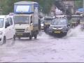 मुंबईसह ठाण्यात पावसाची मुसळधार - Marathi News | Heavy Rain in Mumbai & Thane area | Latest mumbai News at Lokmat.com