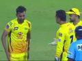  IPL 2019 : धोनी ज्याच्यावर भडकतो, त्याला मिठीही मारतो, ऐका हा किस्सा - Marathi News | IPL 2019: MS Dhoni hugs whom he provokes, listen to this story | Latest cricket News at Lokmat.com