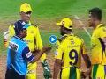CSK vs RCB : अम्पायरने दिला विचित्र No Ball, महेंद्रसिंग धोनी-अंबाती रायुडू स्तब्ध; चेन्नई सुपर किंग्सने मोडलेल्या नियमाची खेळाडूंना नव्हती खबर - Marathi News | IPL 2022 CSK vs RCB : The umpire gave a strange no-ball, MS Dhoni- Ambati Rayudu were stunned, Chennai Super Kings broke this rule, even the players were not aware! | Latest cricket News at Lokmat.com