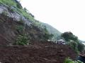 मुंबई-गोवा महामार्ग ठप्प, केंबुर्लीजवळ कोसळली दरड - Marathi News | Maharashtra: Traffic stopped on Mumbai-Goa highway following a landslide in Kemburli near Mahad | Latest mumbai Videos at Lokmat.com