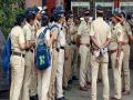 अश्लील टीका-टिप्पणी पडेल महागात; ११ हजार पोलिसांचा बंदोबस्त - Marathi News | Police on watch in Mumbai for Holi Dhulivandan | Latest mumbai News at Lokmat.com