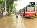 Rains Live Updates : मुंबईत जोरदार पाऊस, तिन्ही मार्गांवरील लोकल खोळंबल्या - Marathi News | In Mumbai, heavy snowfall in Thane and local trains collapsed | Latest mumbai News at Lokmat.com