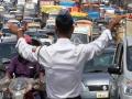 Mumbai Traffic: मोठी बातमी! येत्या १ फेब्रुवारीपासून मुंबईतील वाहतूक नियम बदलणार; दंडासोबत थेट वाहन जप्तीची कारवाई होणार  - Marathi News | Mumbai Traffic Rules 2026: Big news! Traffic rules in Mumbai will change from February 1st; Along with fines, there will be direct action of confiscation of vehicles | Latest mumbai News at Lokmat.com