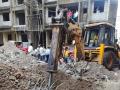 रेरा प्रकरणातील बेकायदा इमारतीवर केडीएमसीचा हाताेडा - Marathi News | KDMC crackdown on illegal construction in RERA case | Latest kalyan-dombivli News at Lokmat.com