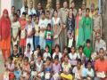 निराधारांचे आधार ! कधी एकेकाळी एकही मुल नसलेलं दांपत्य आज 51 मुलांचे आई-वडिल - Marathi News | Childless couple now parents of 51 kids | Latest national News at Lokmat.com