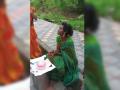 लोकमत स्पेशल: किन्नर ‘ईच्छा’च्या स्वप्नपूर्तीचा सोहळा  - Marathi News | transgender celebrated birthday in public place at nagpur | Latest maharashtra News at Lokmat.com