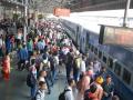 मुंबईकडे जाणाऱ्या रेल्वेगाड्या फुल्ल - Marathi News | Trains for Mumbai heavy rush | Latest nagpur News at Lokmat.com