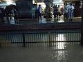 Mumbai Rain: नालासोपाऱ्यात रेल्वे रुळ पाण्याखाली; वसई-विरार दरम्यानची लोकल सेवा ठप्प - Marathi News | heavy rain mumbai train movement between Vasai Road Virar is suspended | Latest mumbai News at Lokmat.com
