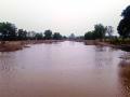 पार्डीच्या नदीला आले उर्ध्व पैनगंगेचे पाणी - Marathi News | The water from the upstream Penganga came to the river Pardi | Latest nanded News at Lokmat.com