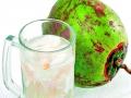 नारळ पाणी झाले स्वस्त..!, नागरिकांचा कल - Marathi News | Coconut water becomes cheap ..!! | Latest pimpri-chinchwad News at Lokmat.com
