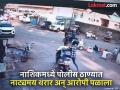 नाशिक: तो पळत गेला अन् उडी मारून स्कुटीवर बसला; पोलिसाच्या हाताला झटका देऊन आरोपी फरार - Marathi News | Nashik: He ran away and jumped onto a scooty; The accused fled after slapping the policeman's hand. | Latest nashik News at Lokmat.com