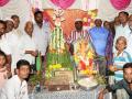 विविधतेत एकता; बाप्पा अन् मोहरमचे पंजे एकाच मांडवात - Marathi News | Unity in diversity; Bappa and Moharam's claws in one post | Latest solapur News at Lokmat.com