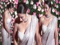नेहा पेंडसेचा हा सेक्सी साडी लूक तुम्ही पाहिला का? - Marathi News | Have you seen this sexy saree look of Neha Pendse? | Latest filmy News at Lokmat.com