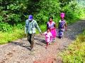 कर्जत तालुक्यातील आदिवासी वाड्या मूलभूत सुविधांपासून वंचित - Marathi News | The tribal wards of Karjat taluka are deprived of basic amenities | Latest raigad News at Lokmat.com