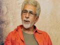 नसिरुद्दीन शाह या खास व्यक्तीकडून घेत आहेत मराठीचे धडे - Marathi News | Senior actor Naseeruddin Shah is keen to play a big role in Marathi, taking lessons from this special person. | Latest filmy News at Lokmat.com