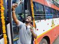 एसटीची विनावातानुकूलित शयनयान प्रवाशांच्या सेवेत - Marathi News | In the service of the unmanned sleeper passengers of ST | Latest maharashtra News at Lokmat.com
