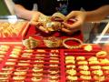 Gold Price Today: आठवड्याच्या पहिल्याच दिवशी सोन्याच्या दरात मोठी घसरण, जाणून घ्या नवे दर... - Marathi News | Gold Silver Price Today on 6 September 2021 Gold rate today fall a day after big jump | Latest business News at Lokmat.com