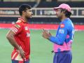 IPL 2021: तुम्ही कधी जिंकता, कधी हरता; पण नेहमी शिकता!, हा केवळ फोटो नाही...प्रेरणा आहे - Marathi News | IPL 2021 You win some you lose some you learn ALWAYS mayank agarwal taking tips from kumar sangakkara | Latest cricket News at Lokmat.com